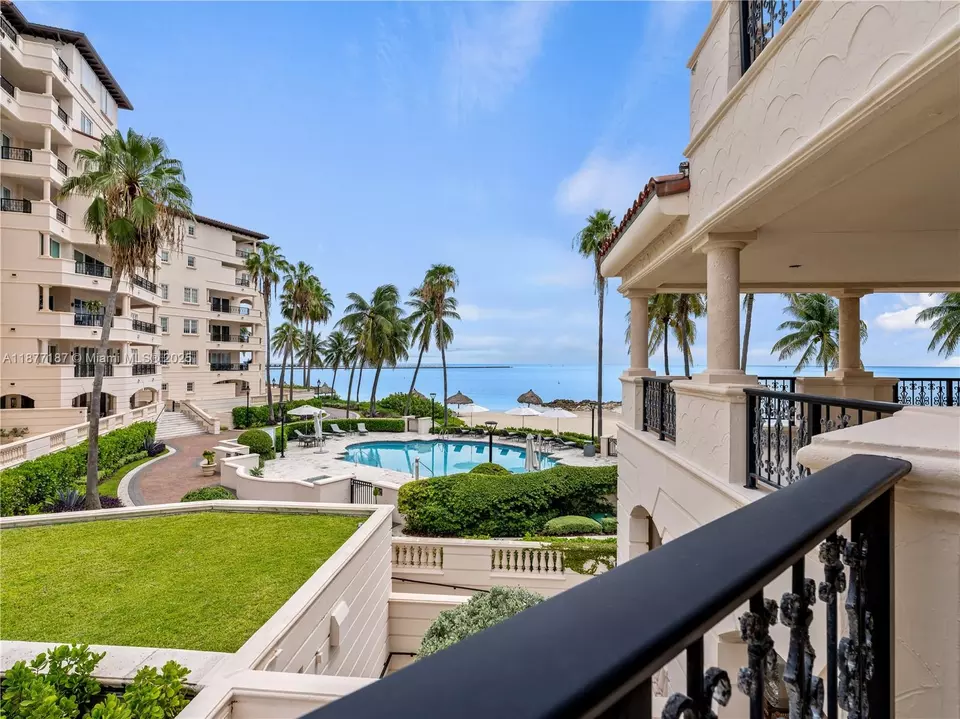 View/Area - 8011 Fisher Island Dr #8011, Miami Beach, FL 33109 photo 3 of 3