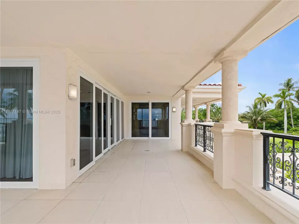 Exterior - 8011 Fisher Island Dr #8011, Miami Beach, FL 33109 photo 3 of 14