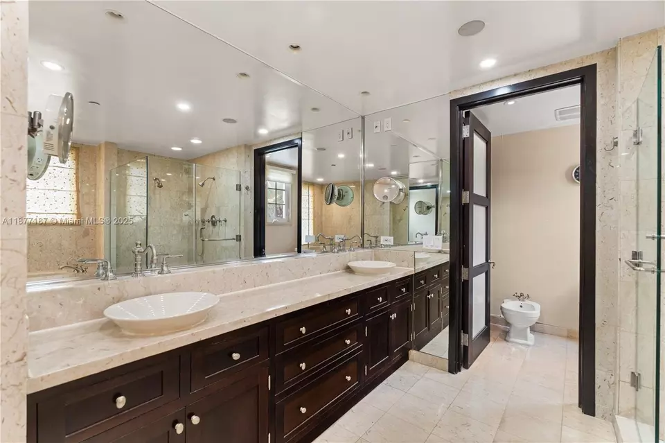 Bath - 8011 Fisher Island Dr #8011, Miami Beach, FL 33109 photo 9 of 12