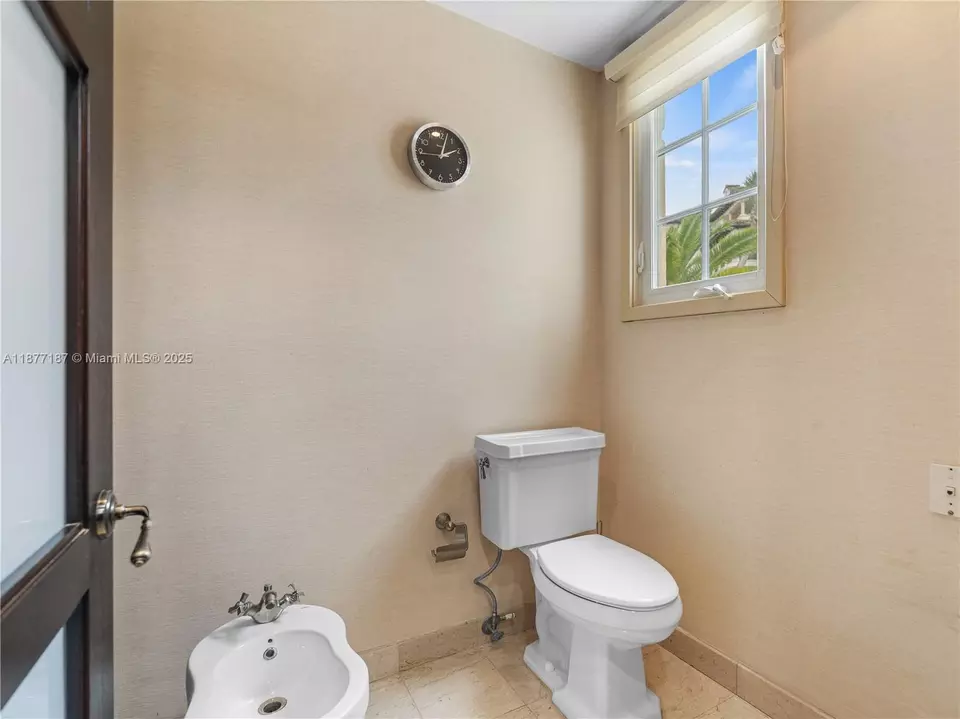 Bath - 8011 Fisher Island Dr #8011, Miami Beach, FL 33109 photo 10 of 12