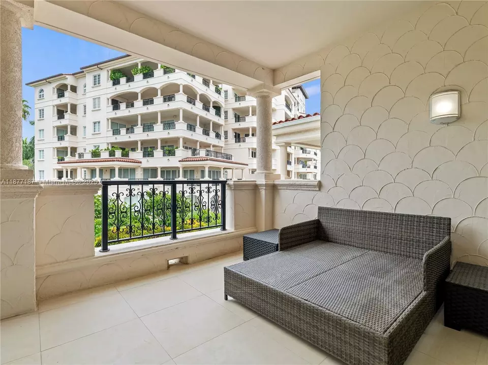 Exterior - 8011 Fisher Island Dr #8011, Miami Beach, FL 33109 photo 8 of 14