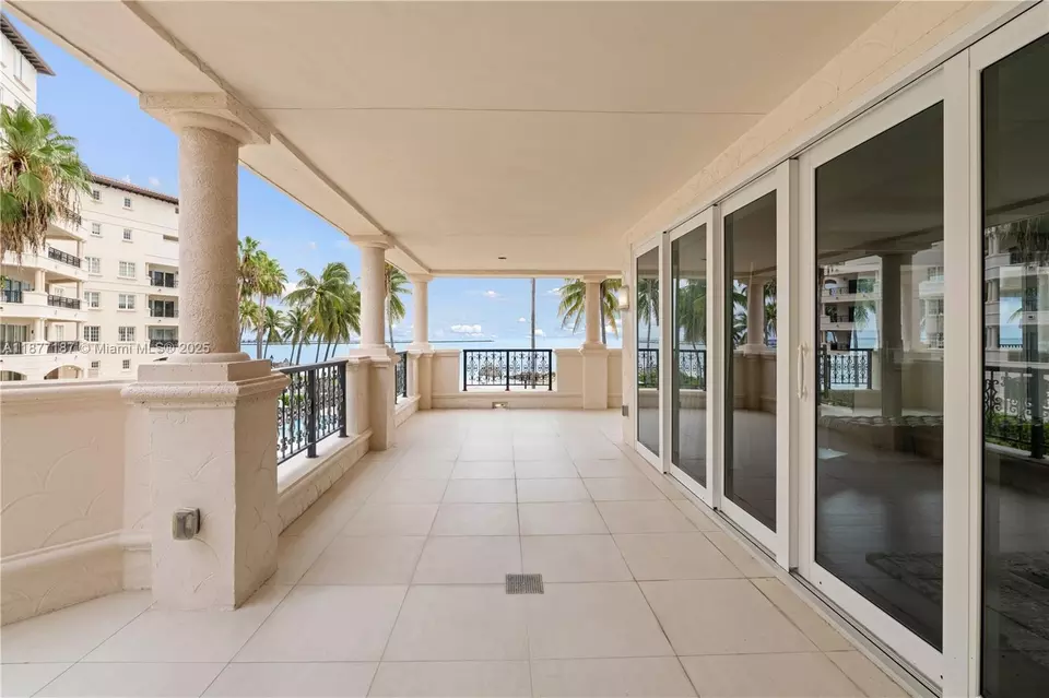 Exterior - 8011 Fisher Island Dr #8011, Miami Beach, FL 33109 photo 4 of 14