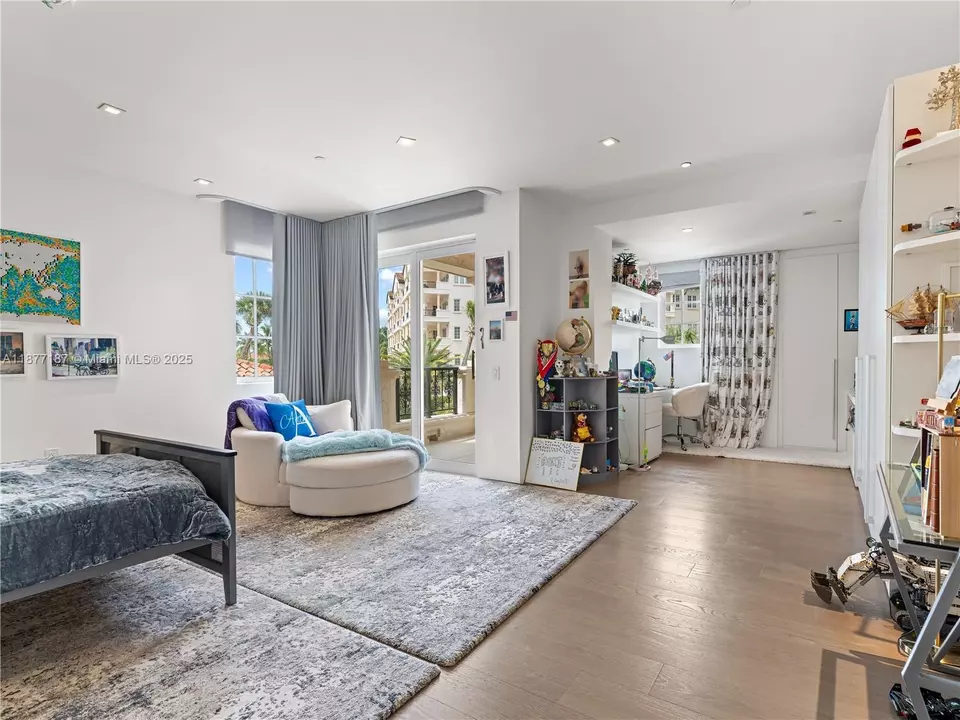 Bedroom - 8011 Fisher Island Dr #8011, Miami Beach, FL 33109 photo 3 of 11