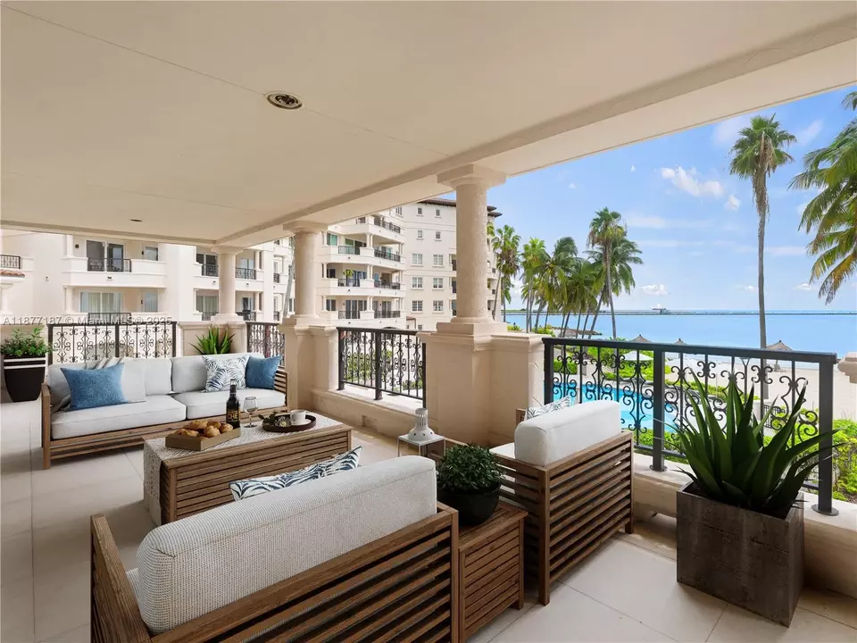 Exterior - 8011 Fisher Island Dr #8011, Miami Beach, FL 33109 photo 9 of 14
