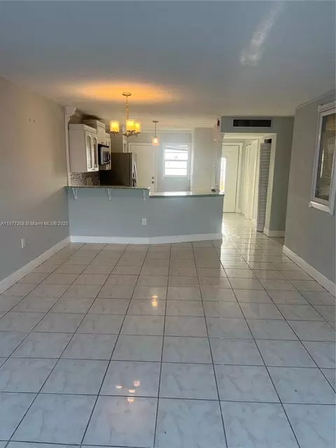 1780 NE 191st St #410-2, Miami, FL 33179