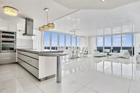 1830 S Ocean Dr #PH5102, Hallandale Beach, FL 33009