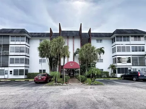 4740 NW 21st St #207, Lauderhill, FL 33313