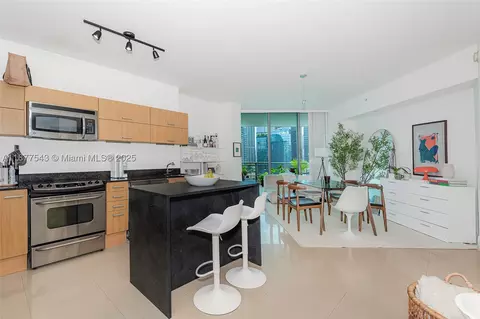 350 S Miami Ave #3508, Miami, FL 33130