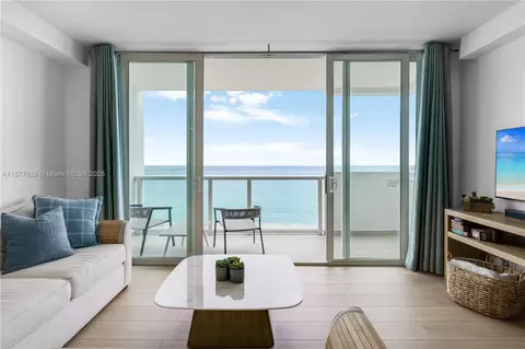 5601 Collins Ave #1011, Miami Beach, FL 33140