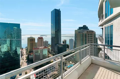 60 SW 13th St #3402, Miami, FL 33130