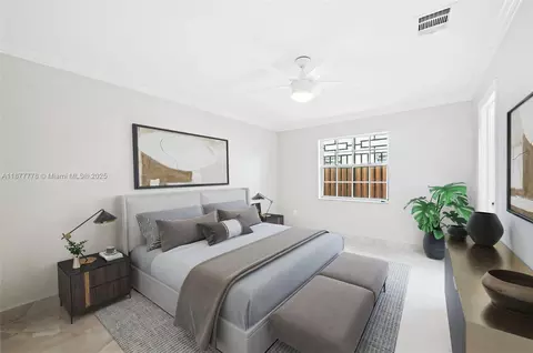 Bedroom - 3203 W 70th Ter, Hialeah, FL 33018 photo 1 of 5