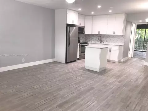 17 Keswick A #17, Deerfield Beach, FL 33442