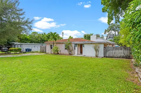 7862 SW 67th Ave, South Miami, FL 33143