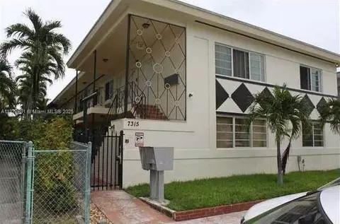 7315 Byron Ave #17, Miami Beach, FL 33141