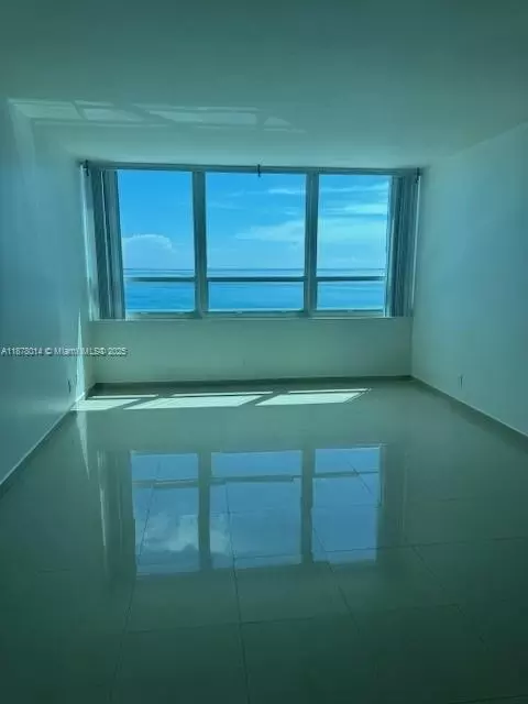 5445 Collins Ave #1602, Miami Beach, FL 33140