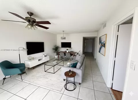 6125 W 20th Ave #314, Hialeah, FL 33012