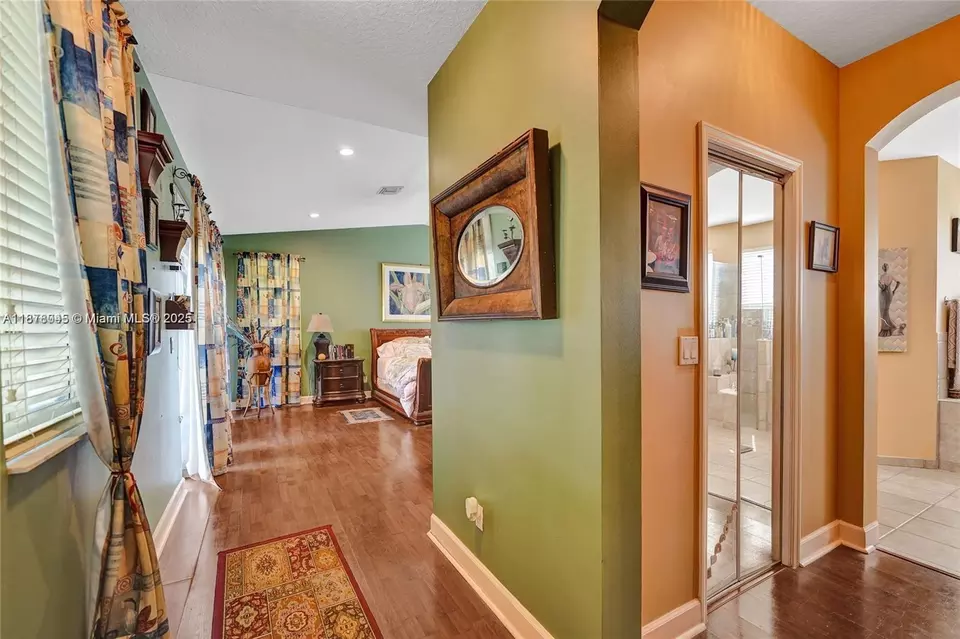 Entry Way - 14520 SW 37th St, Miramar, FL 33027 photo 3 of 4