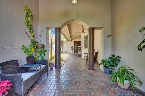 Entry Way - 14520 SW 37th St, Miramar, FL 33027 photo 1 of 4