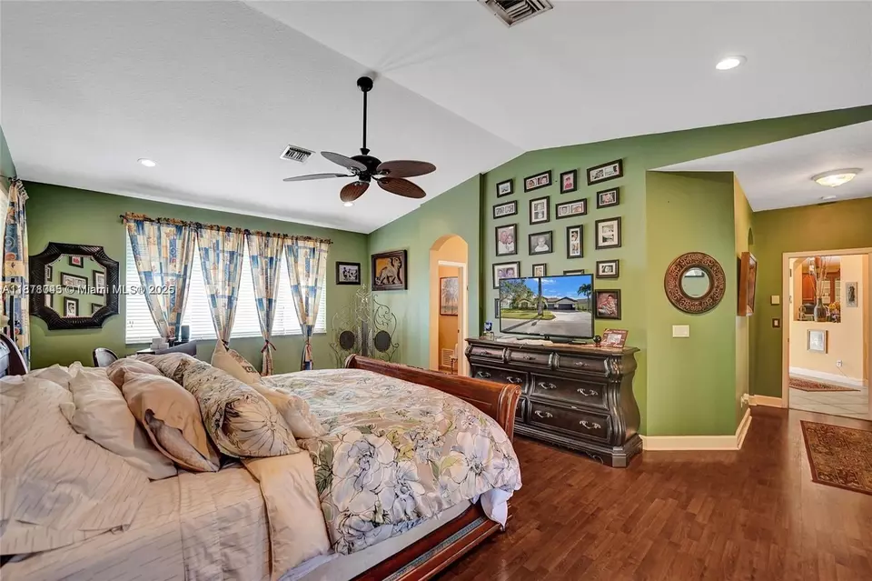 Bedroom - 14520 SW 37th St, Miramar, FL 33027 photo 6 of 6