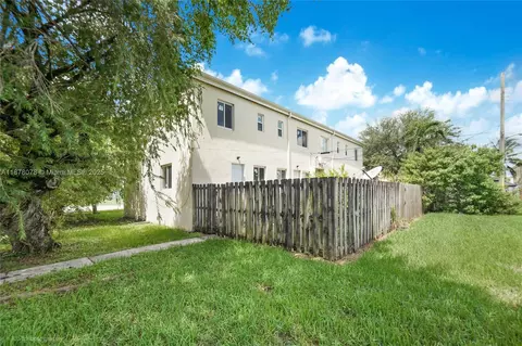 8301 NW 5th Ave #8301, Miami, FL 33150