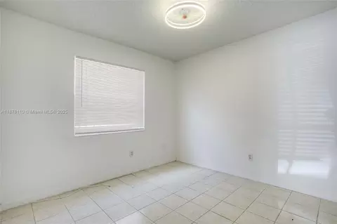 Other - 2525 W 73rd Pl, Hialeah, FL 33016 photo 4 of 6