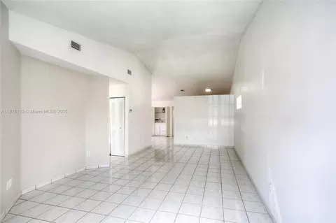 Living - 2525 W 73rd Pl, Hialeah, FL 33016 photo 1 of 3