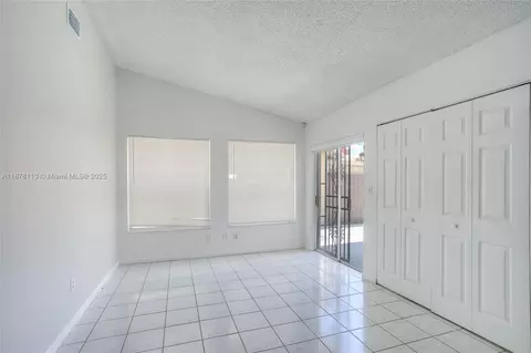 Living - 2525 W 73rd Pl, Hialeah, FL 33016 photo 3 of 3