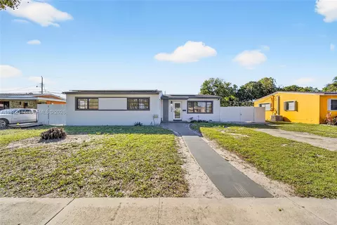 1320 NW 179th St, Miami Gardens, FL 33169
