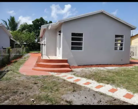 2925 NW 96th St, Miami, FL 33147