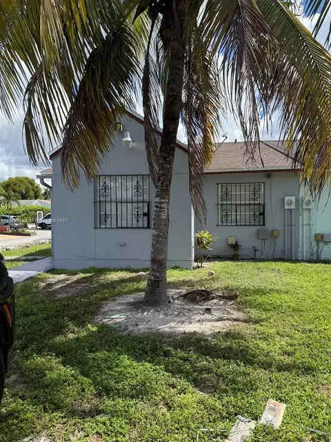 18423 NW 44th Pl, Miami Gardens, FL 33055