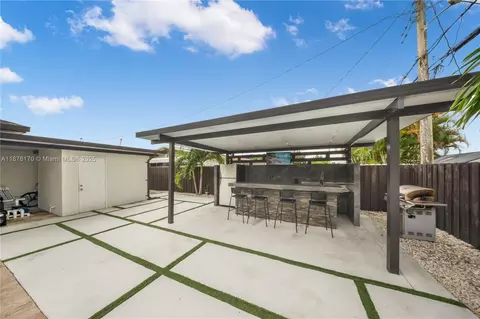 421 W 55th Pl, Hialeah, FL 33012 photo 23