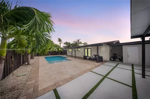 421 W 55th Pl, Hialeah, FL 33012 photo 30