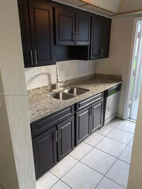 1850 Arthur St #2, Hollywood, FL 33020