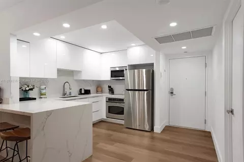2301 Collins Ave #1135, Miami Beach, FL 33139