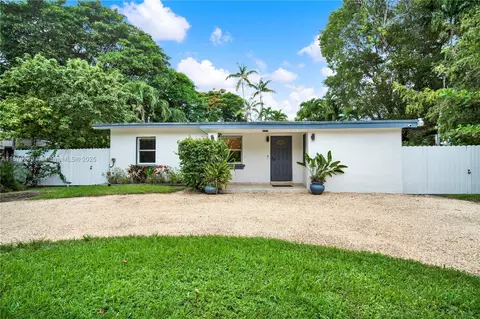 6400 SW 62nd Ct, South Miami, FL 33143