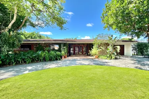 12430 Keystone Island Dr, North Miami, FL 33181