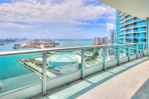 900 Biscayne Blvd #4003, Miami, FL 33132