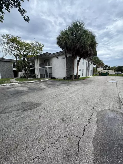 10353 N Kendall Dr #BB2, Miami, FL 33176