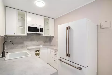 1824 Monroe St #7, Hollywood, FL 33020