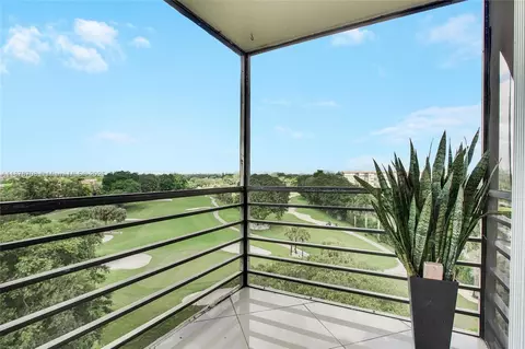 1100 Saint Charles Pl #PH5, Pembroke Pines, FL 33026