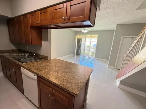Kitchen - 18332 NW 68th Ave #A, Hialeah, FL 33015 photo 4 of 5