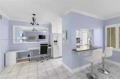 350 Collins Ave #103, Miami Beach, FL 33139