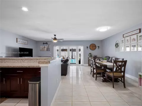 7250 W 2nd Ct, Hialeah, FL 33014 photo 2