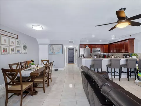 7250 W 2nd Ct, Hialeah, FL 33014 photo 6