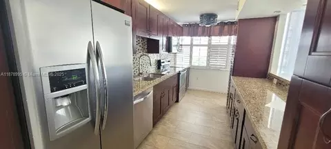 18061 Biscayne Blvd #301, Aventura, FL 33160