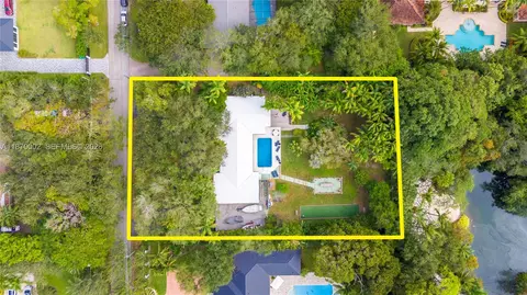 6630 SW 102nd St, Pinecrest, FL 33156