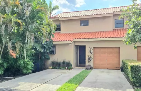 19710 Cypress Ct, Hialeah, FL 33015