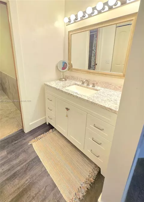 Bath - 19710 Cypress Ct, Hialeah, FL 33015 photo 1 of 5