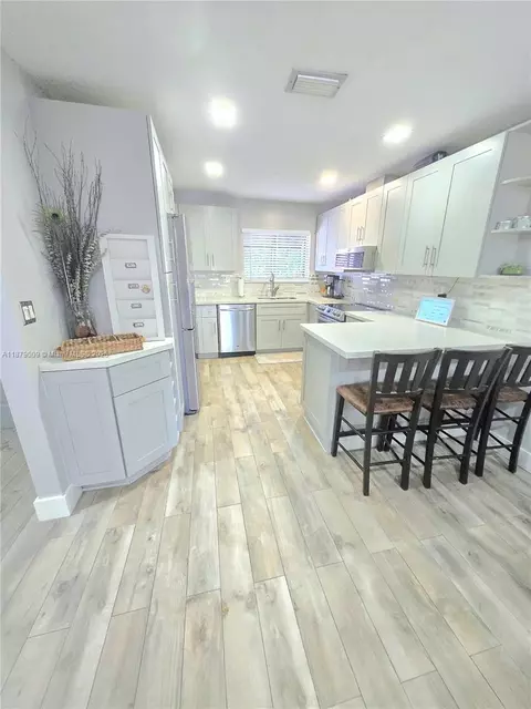 Kitchen - 19710 Cypress Ct, Hialeah, FL 33015 photo 1 of 4