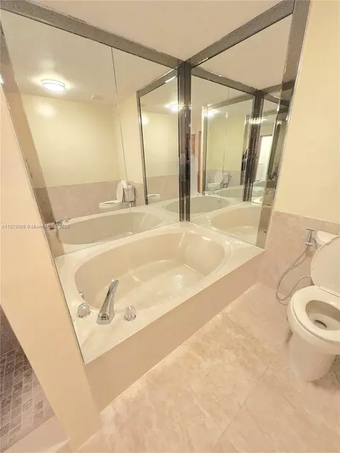Bath - 19710 Cypress Ct, Hialeah, FL 33015 photo 2 of 5